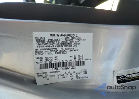 2010 Ford Focus Se z USA, uszkodzony, nr VIN 1FAHP3FN5AW295538